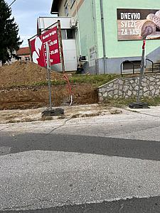 Kamnita škarpa v Bršljinu