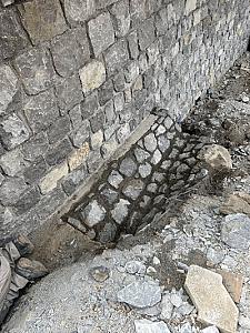 Oplata mostu čez Sušico z naravnim kamnom